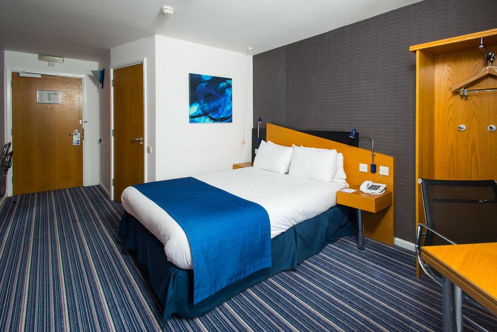 Holiday Inn Express Manchester East By Ihg Kültér fotó