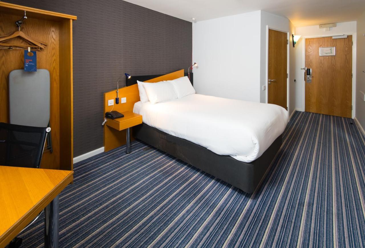 Holiday Inn Express Manchester East By Ihg Kültér fotó
