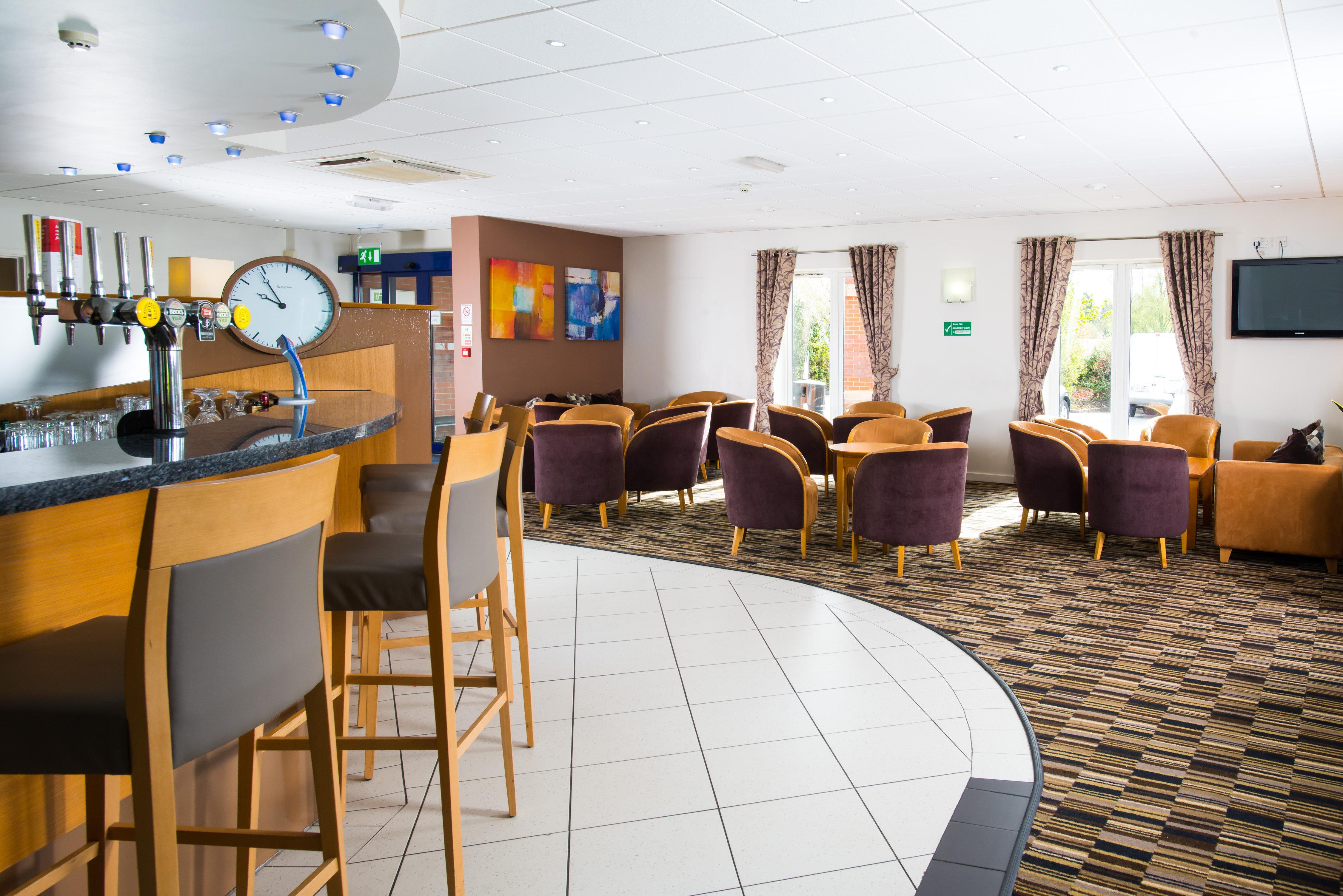 Holiday Inn Express Manchester East By Ihg Kültér fotó