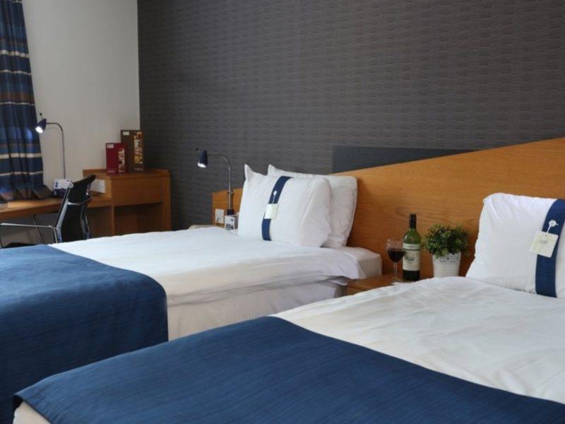 Holiday Inn Express Manchester East By Ihg Kültér fotó