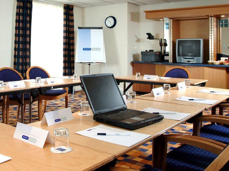 Holiday Inn Express Manchester East By Ihg Kültér fotó