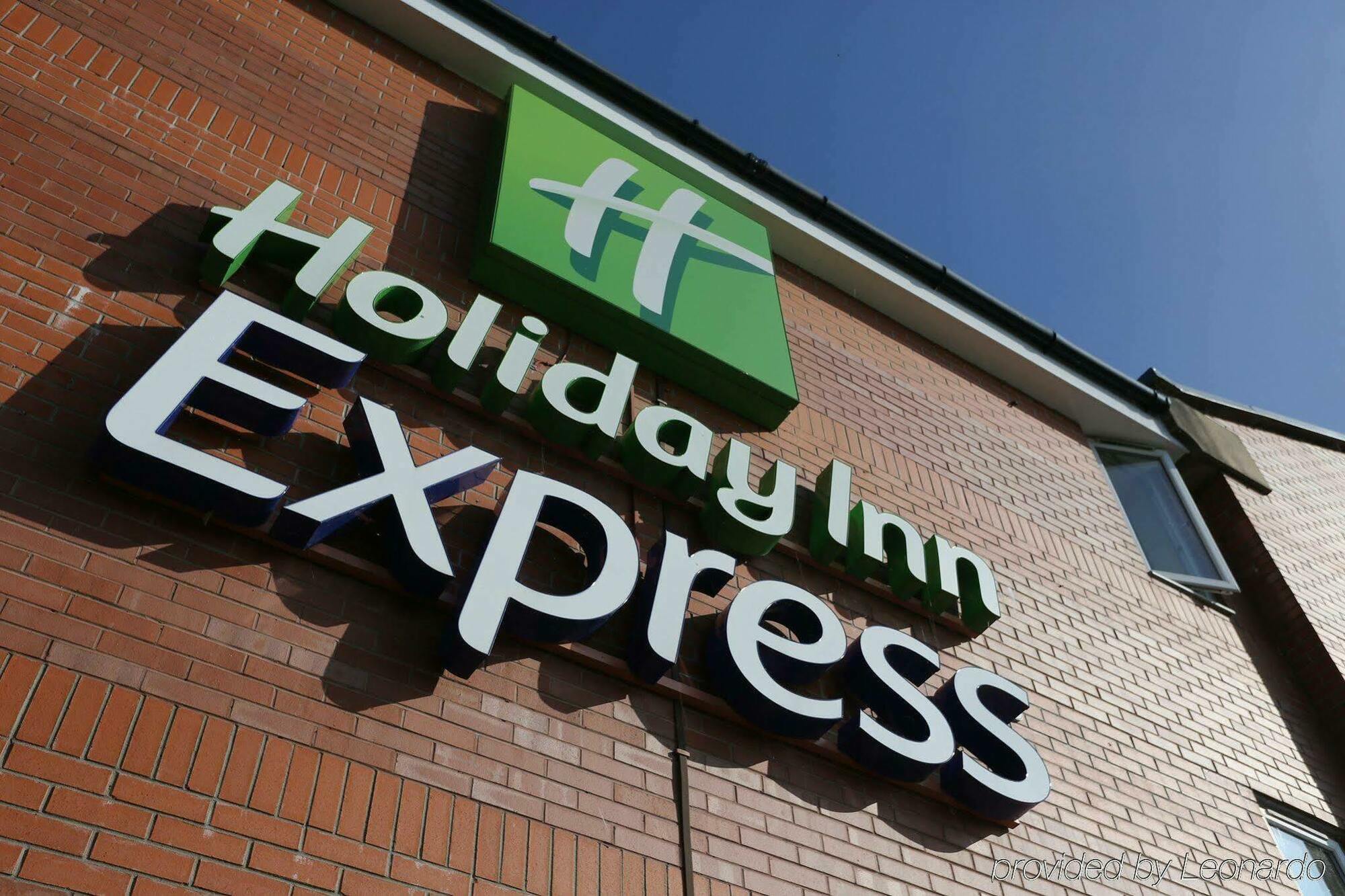 Holiday Inn Express Manchester East By Ihg Kültér fotó